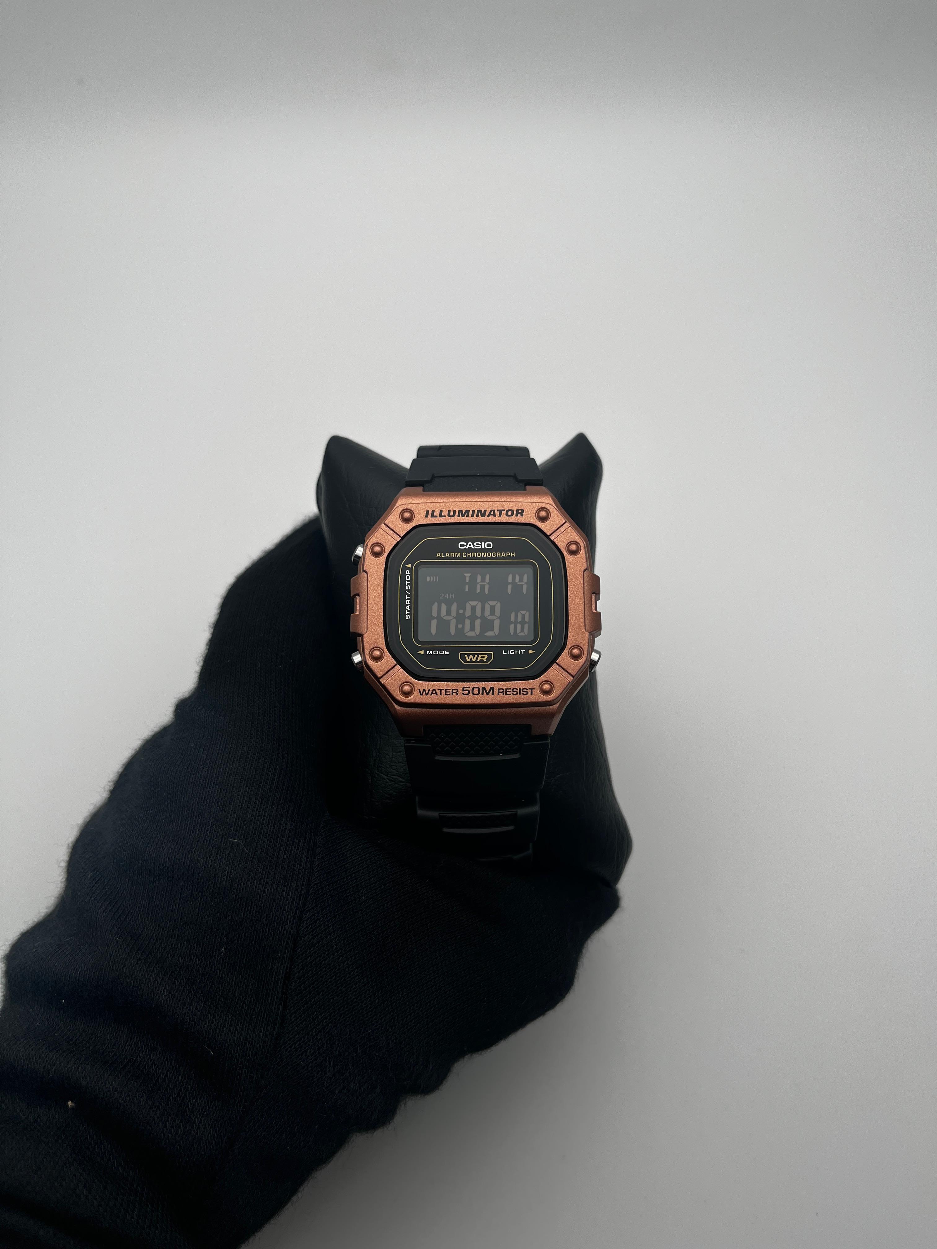 CASIO ILLMNTR SUMERGIBLE GOMA/NEGRO BISEL/PALO ROSA CARA/NEGRA