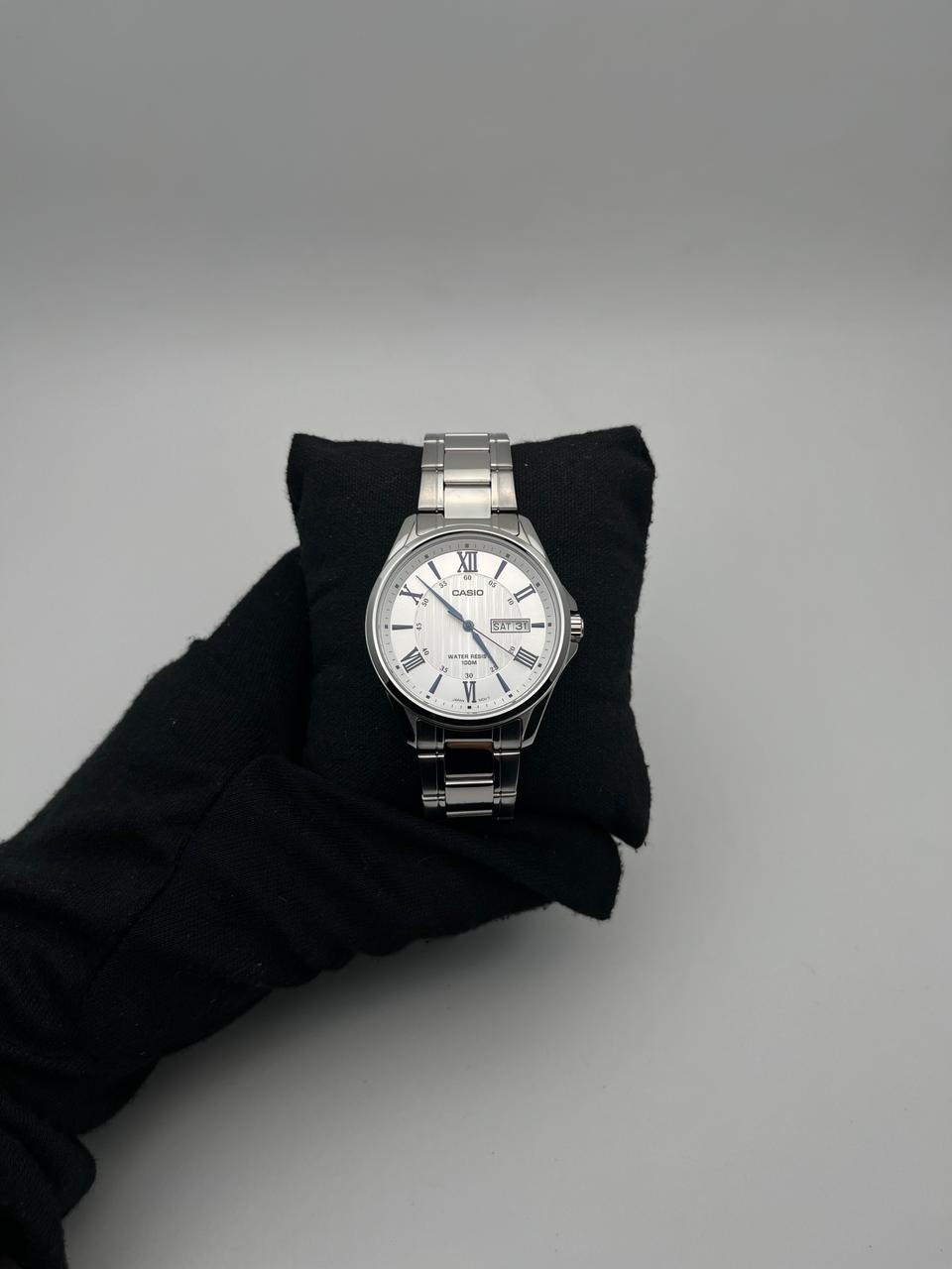 CASIO DT ACERO/PLATEADO CARA PLATEADA/AZUL BISEL PLATEADO