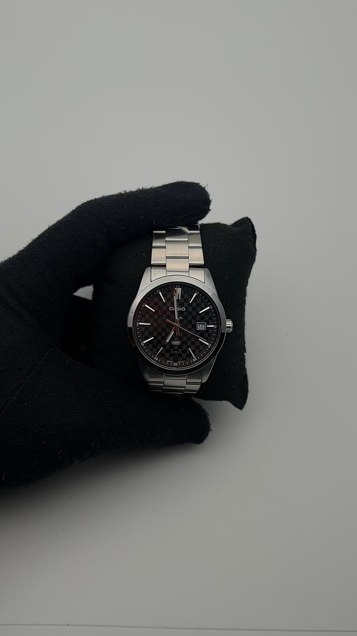 CASIO DTS ORIGINAL ACERO/PLATEADO CARA/NEGRA/CUADROS BISEL/PLATEADO/LISO