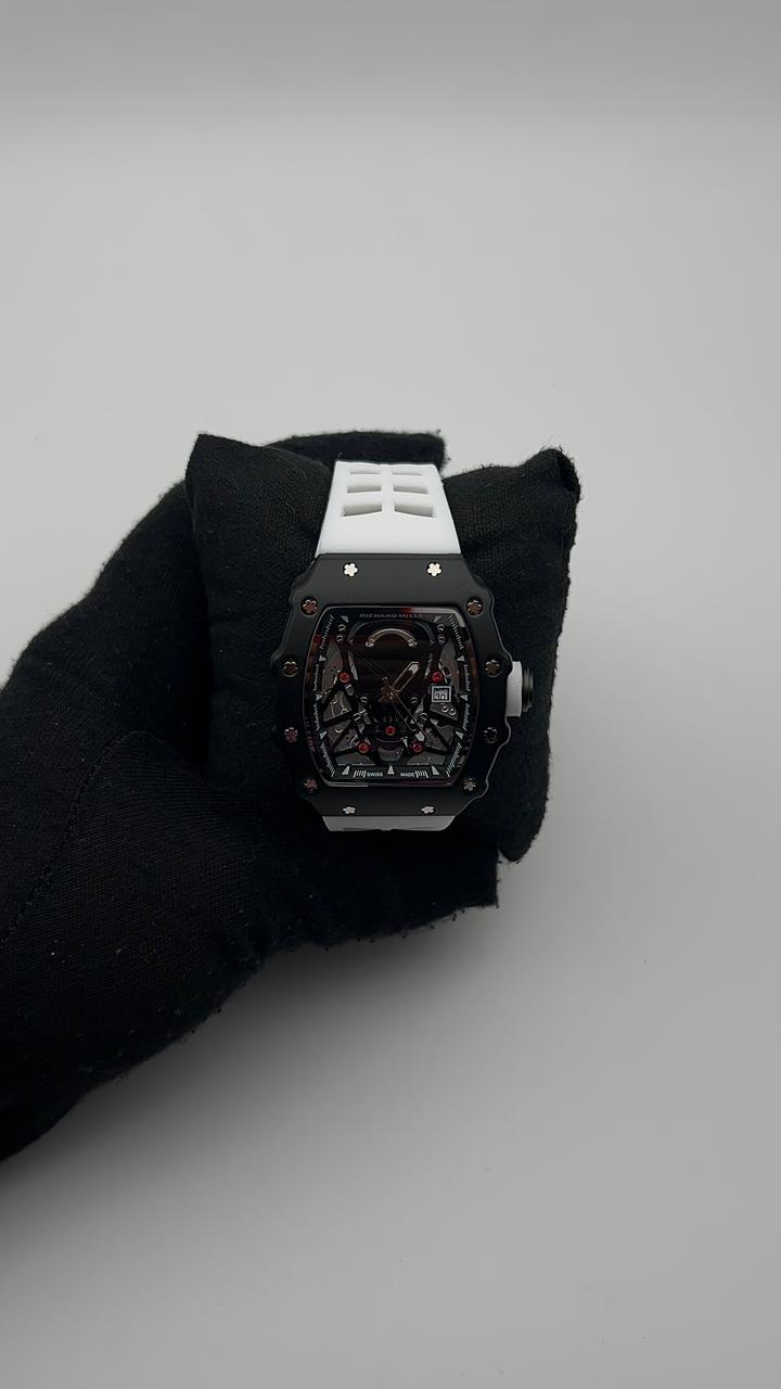 R MILLE GOMA/BLANCO CARA/NEGRA/5 RUBIES BISEL/NEGRO