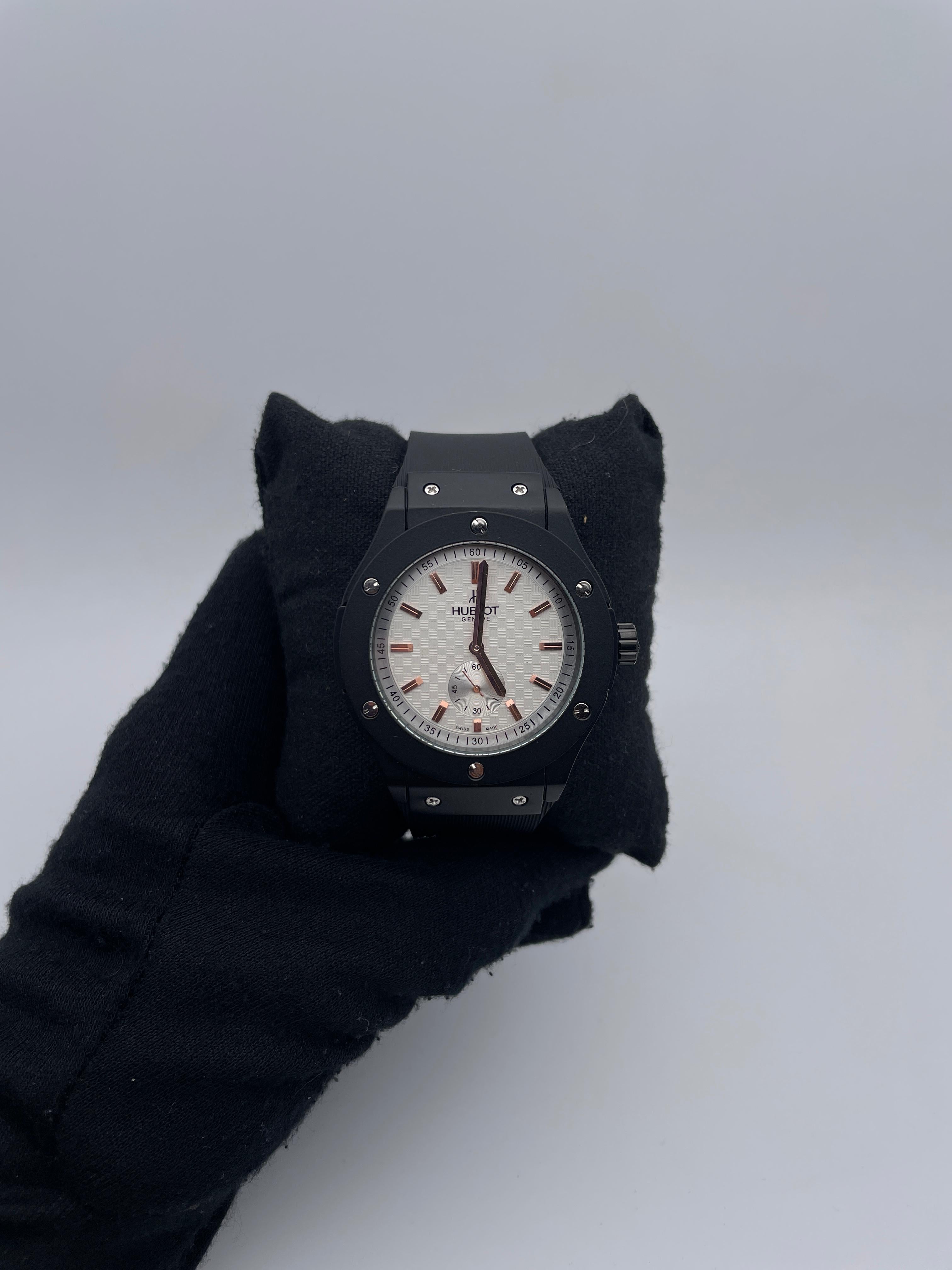 HBLT GOMA/NEGRO CARA/BLANCA/CUADROS/CRONO BISEL/NEGRO