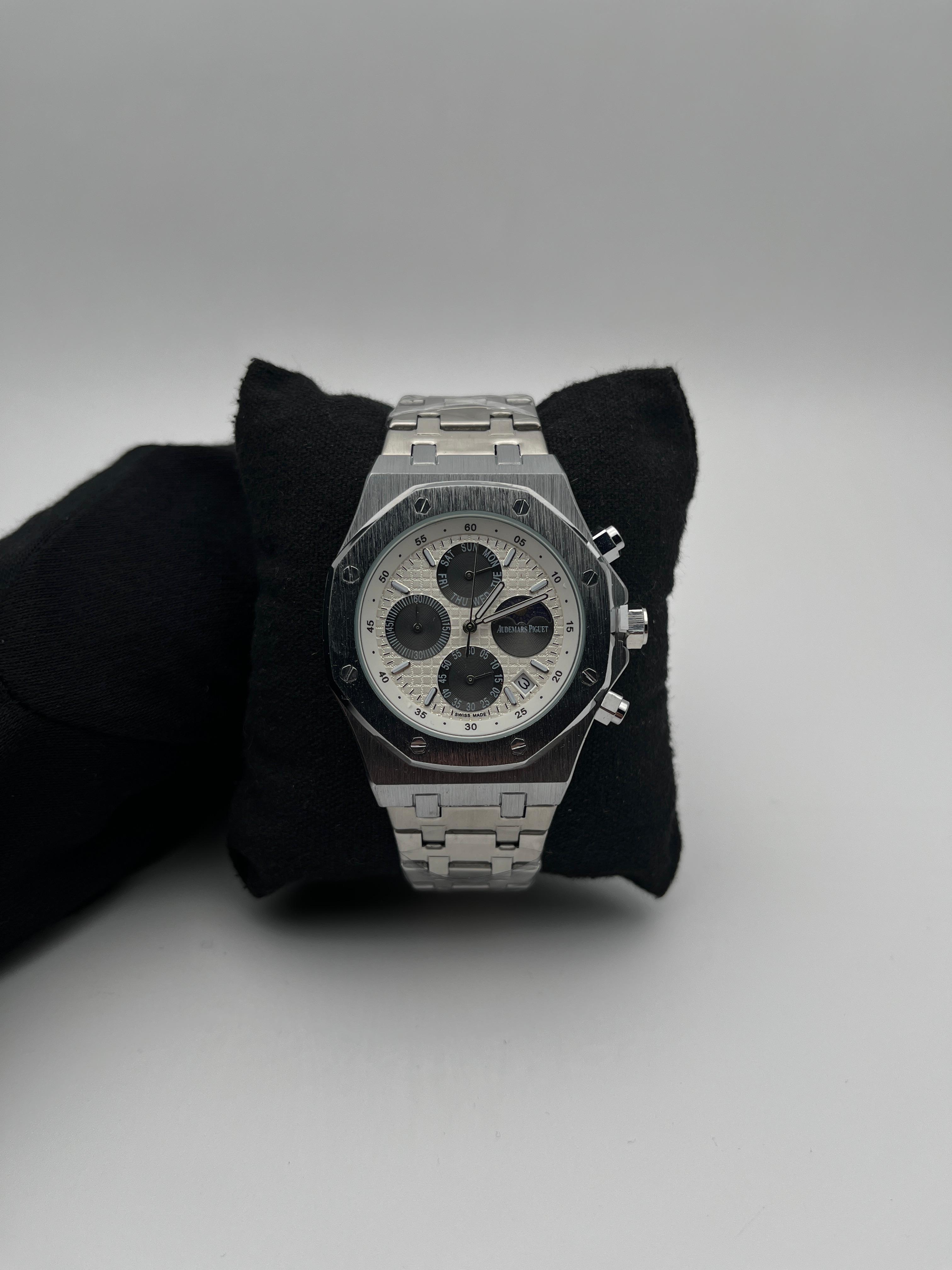 AP FUNCIONAL ACERO/PLATEADO CARA/BLANCA/4 CRONOS/NEGRA BISEL/OCTAGONAL/PLATEADO