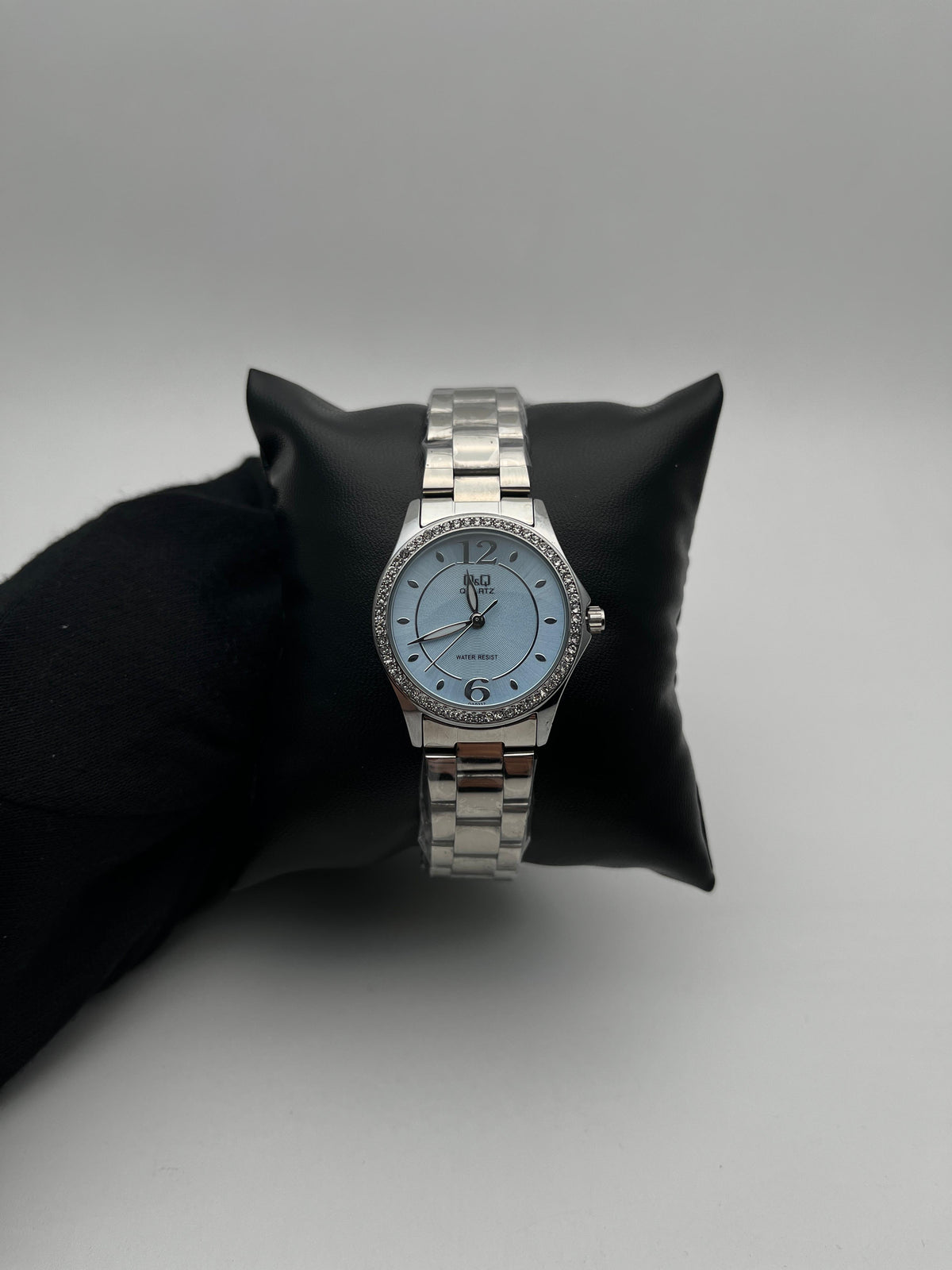 Q&Q QA0337 DAMA ACERO/PLATEADO CARA/AZUL CLARA/12/6 BISEL/PLATEADO/CUBANO