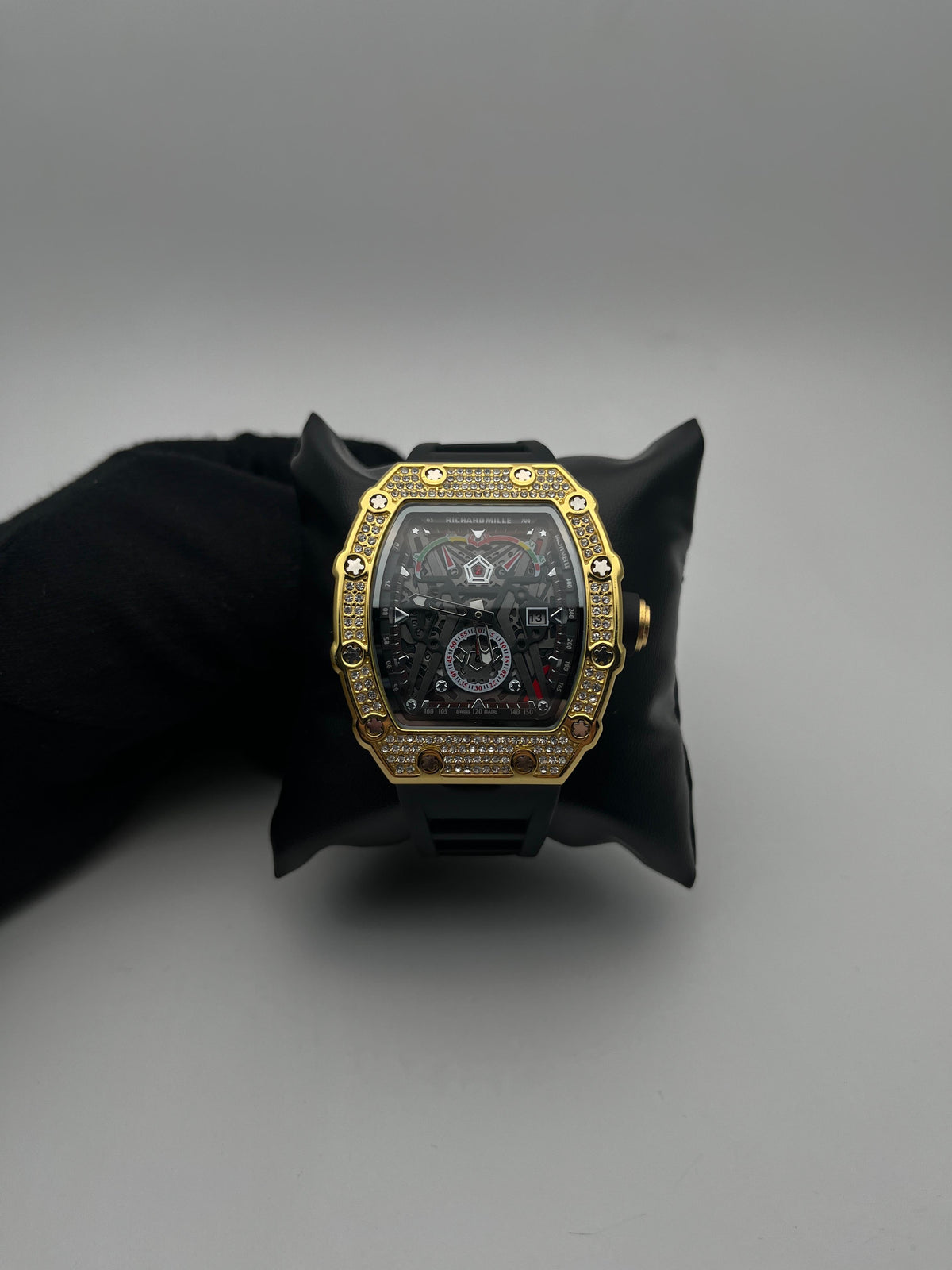 R MILLE GOMA/NEGRO CARA/VELOCIMETRO BISEL/DORADO/CUBANO