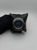 SWTCH DTS GOMA/NEGRO CARA/AZUL OSCURA BISEL/DORADO/NEGRO CAJA/NEGRA
