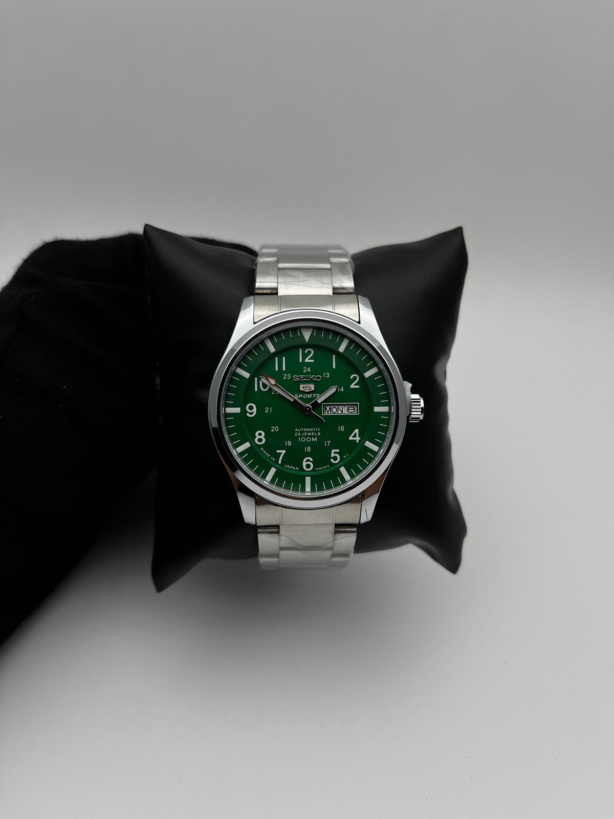 SKO DT ACERO/PLATEADO CARA/VERDE BISEL/PLATEADO