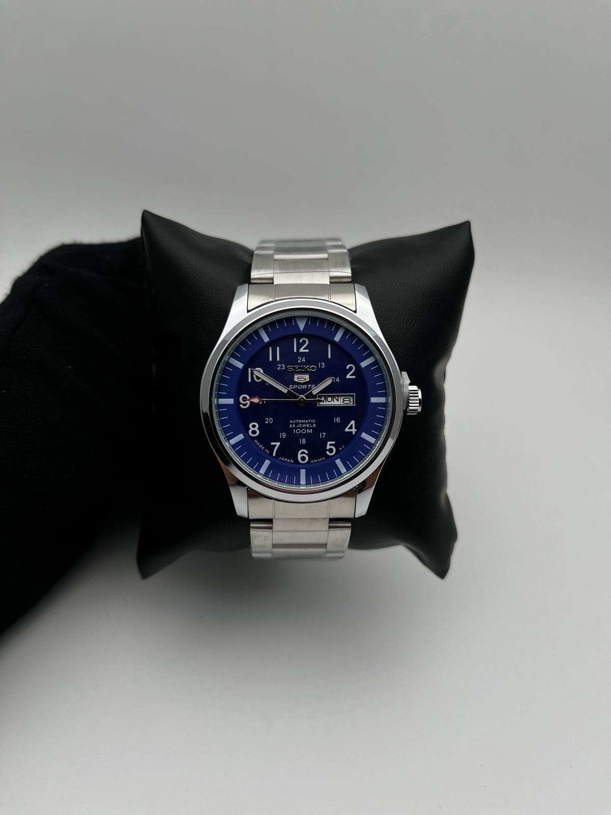 SKO DT ACERO/PLATEADO CARA/AZUL BISEL/PLATEADO