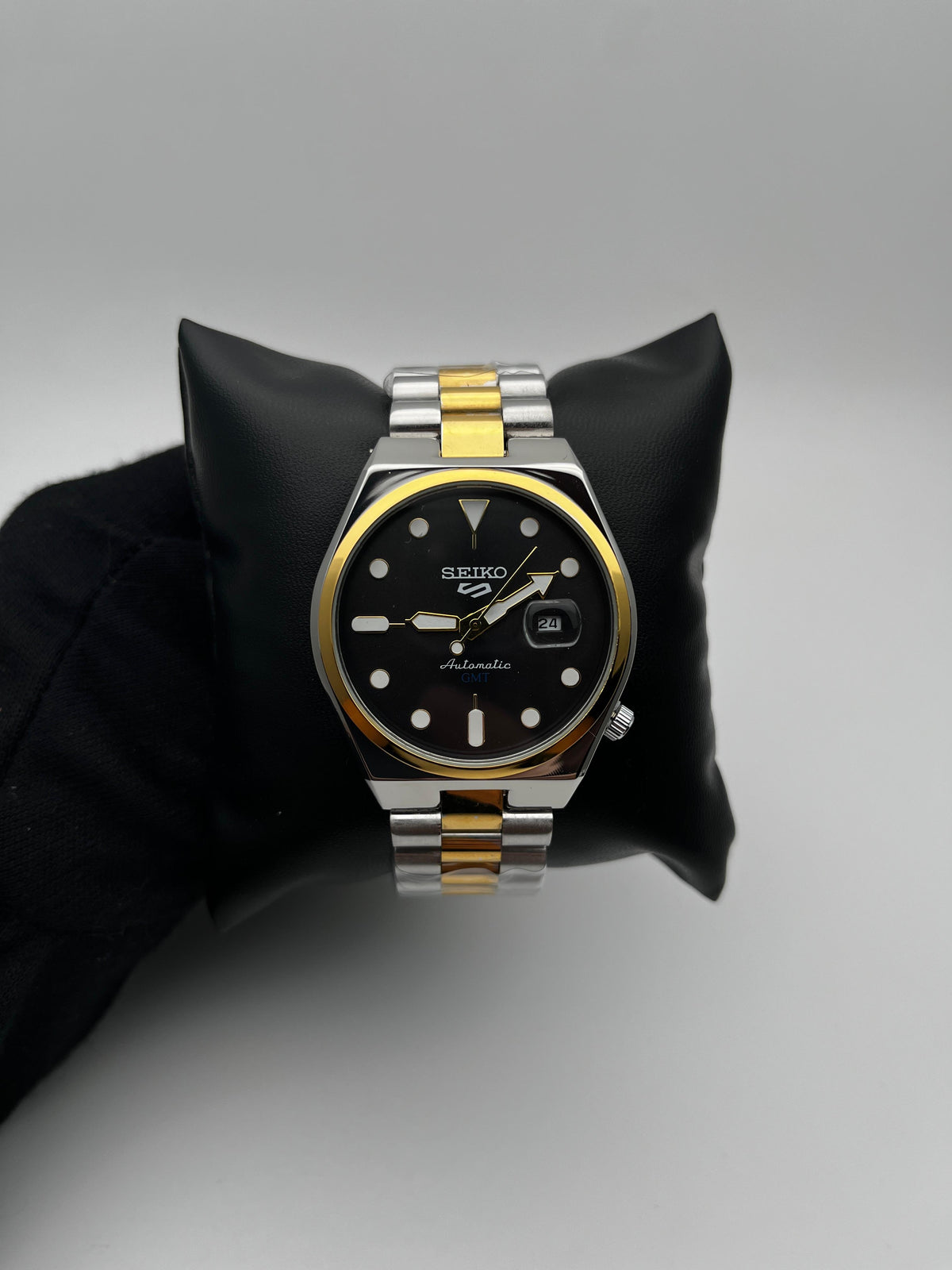 SKO GMT ACERO/BICOLOR CARA/NEGRA BISEL/DORADO