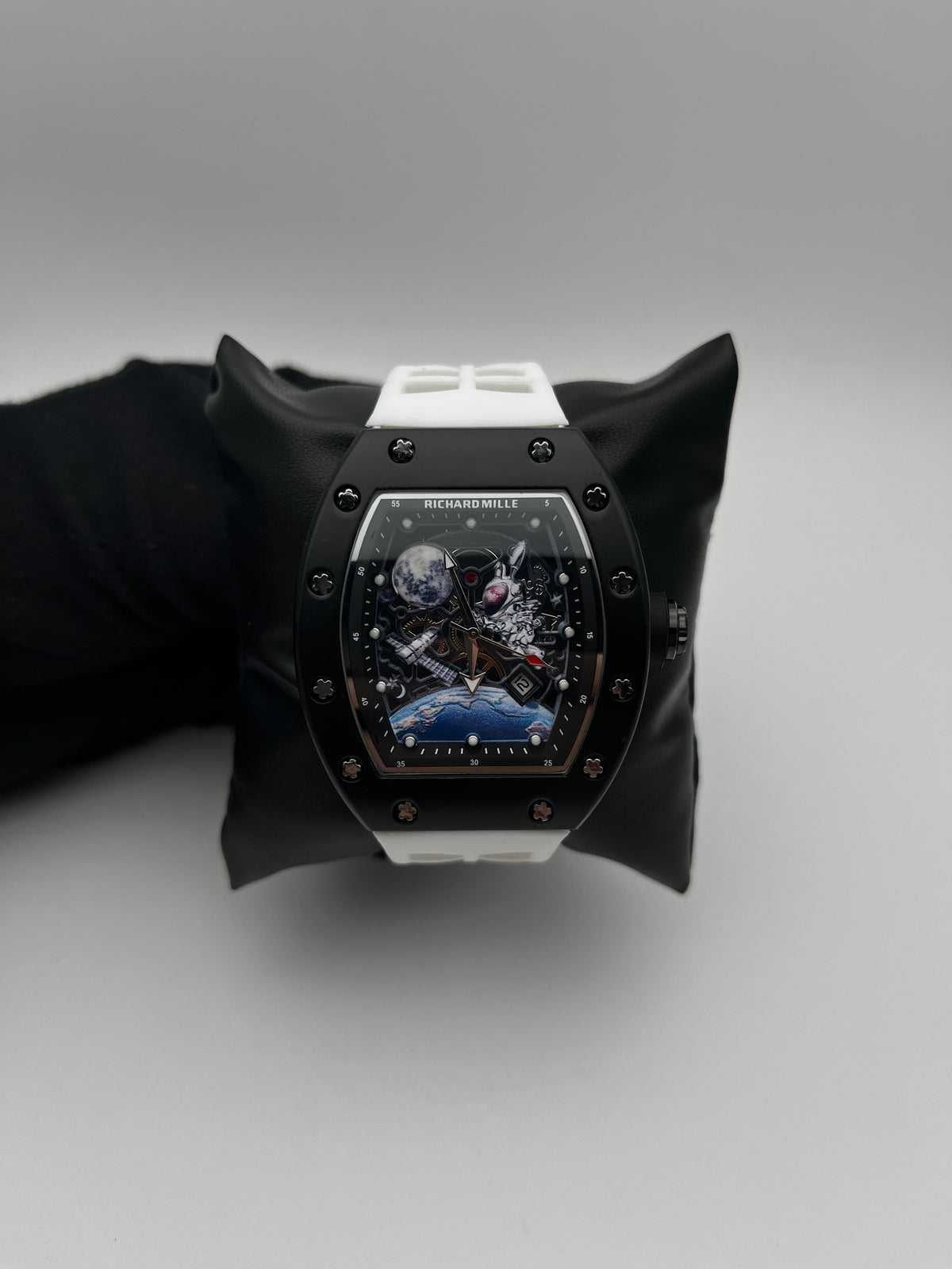 R. MILLE GOMA/BLANCO CARA/ASTRONAUTA BISEL/NEGRO