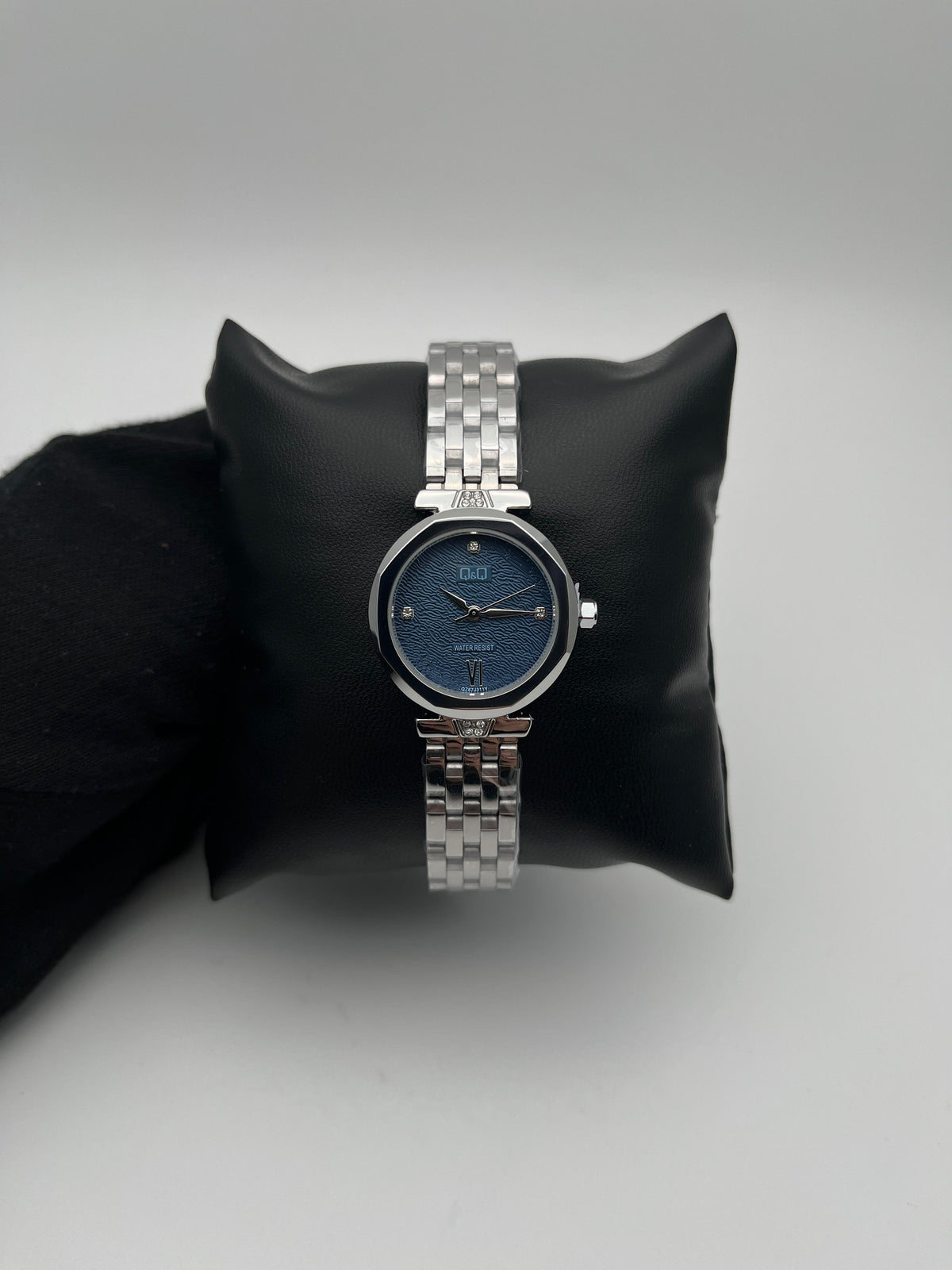Q&Q QZ67J311Y DAMA ACERO/PLATEADO CARA/AZUL OSCURA/CIRCONES BISEL/PLATEADO